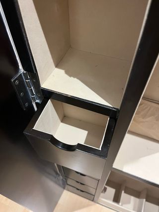 Mueble joyero con espejo