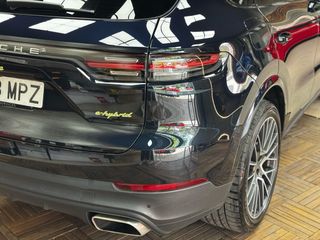 Porsche Cayenne E-Hybrid 462cv