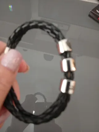 Braccialetto intrecciato da uomo con charm personalizzati