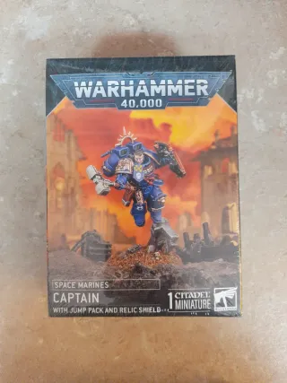 Warhammer 40,000 Space Marines Capitán