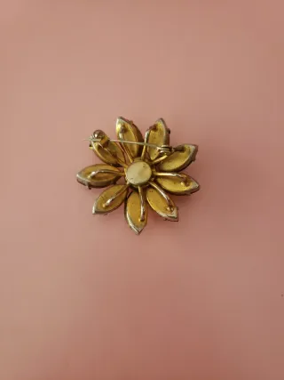 Broche vintage flor ámbar