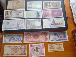 Lote de Billetes Extranjeros Varios Países