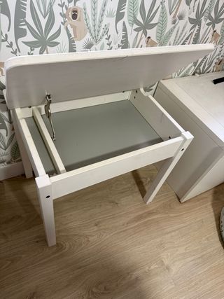 Conjunto escritorio y silla infantil SUNDVIK Ikea