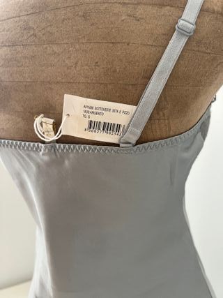 Camisola encaje y seda gris