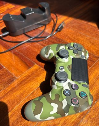 PS4 (PlayStation 4) + Tutti gli Accessori + 2 Giochi