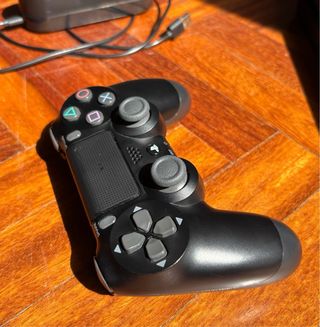 PS4 (PlayStation 4) + Tutti gli Accessori + 2 Giochi