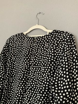 Blusa Flamenca Lunares Blanco y Negro