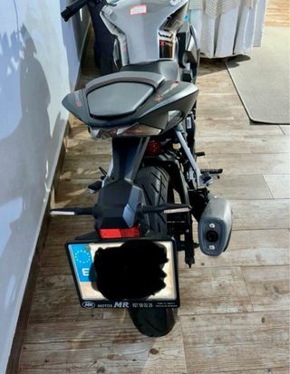 UM Xtreet RS Snake 125cc Naked Negra/Gris