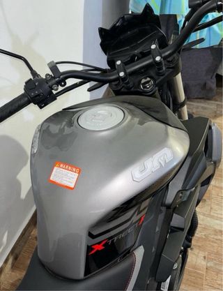 UM Xtreet RS Snake 125cc Naked Negra/Gris