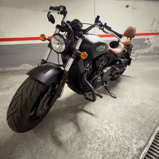 Indian Scout Sixty Negra mate