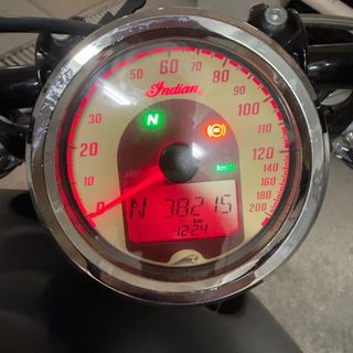 Indian Scout Sixty Negra mate