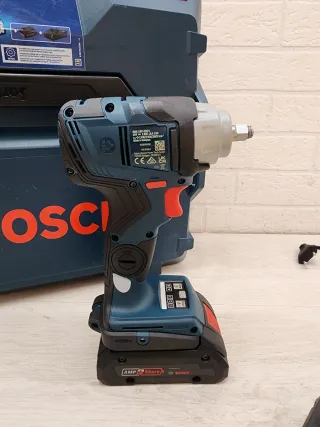 Bosch Professional System atornillador 18V-320 C
