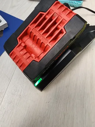 Bosch Professional System atornillador 18V-320 C