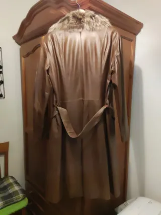 Abrigo de piel marrón señora