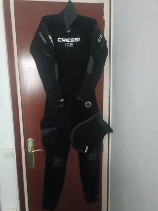 Traje Neopreno y capucha Cressi Ice 7mm Hombre M