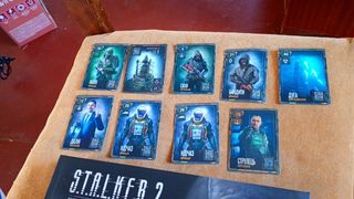 STALKER 2 Almanacco e Carte  Libro + 10 Carte