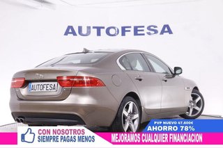 Jaguar XE 2.0D PURE AUTO 180CV 4P
