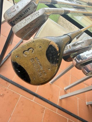 Bolsa de golf vintage con palos MacGregor