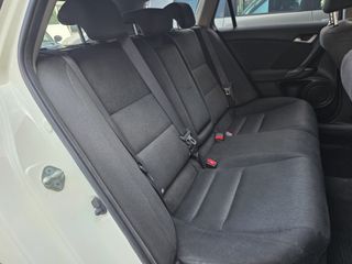 Honda Accord TOURER 2.0 iVTEC Elegance