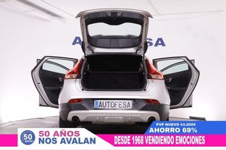 Volvo V40 2.0 D3 CROSS COUNTRY SUMMUM AUTO 150CV 5P