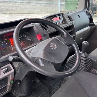Nissan Cabstar NT400 Cesta Elevadora Scorpion 1812 | 2019 | 22.000 km | Nacional
