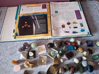Colección de minerales y libro La Energía de las P