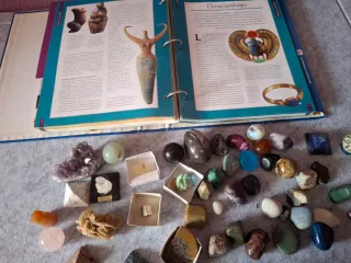 Colección de minerales y libro La Energía de las P