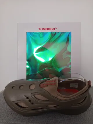Saucony X Tombogo Zuecos Marrones y Rojos