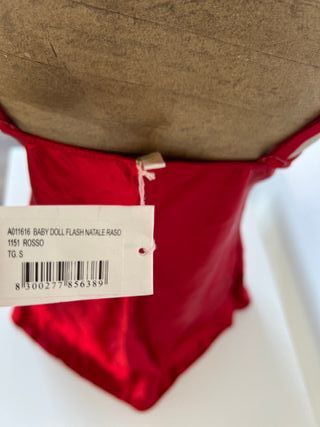 Camisón en raso Philippe Matignon negro/rojo