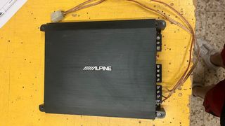 Pack Alpine: Radio, Etapa, Subwoofer y Altavoces