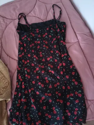 Vestito corto nero con ciliegie