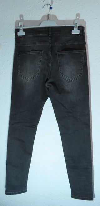 Vaqueros Zara Man W38 Rotos Tachuelas