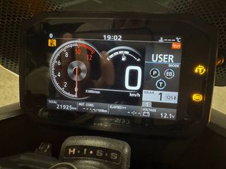 Honda Hornet 750 2023 A2 Negra/Roja
