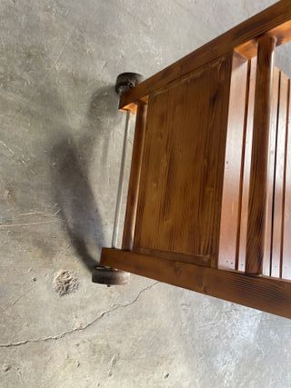 Carro expositor de madera para pan