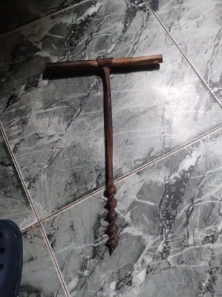 Barrena para madera antigua