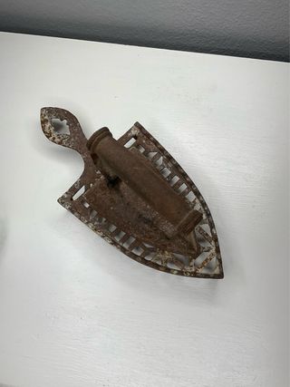 Plancha antigua de hierro