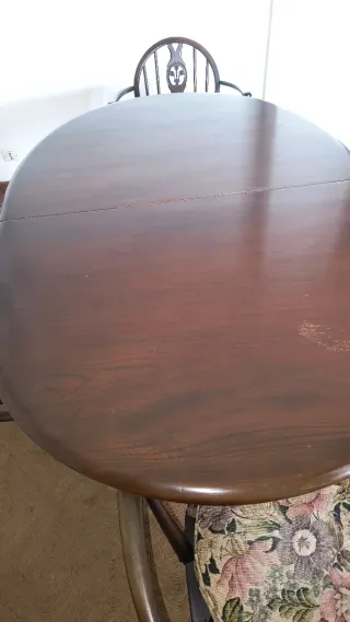 Mesa comedor inglés madera marca Ercol,