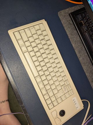 Teclado Cherry G84-4400 ML