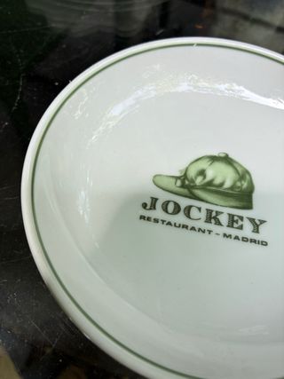 Cenicero Cerámica Jockey Madrid