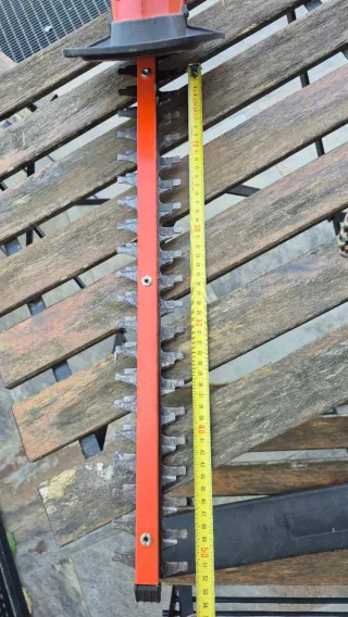 Tagliasiepi Elettrico Black+Decker