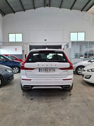 Volvo XC60 2.0 D4 R-Design Auto