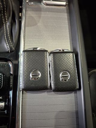 Volvo XC60 2.0 D4 R-Design Auto