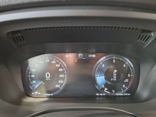 Volvo XC60 2.0 D4 R-Design Auto