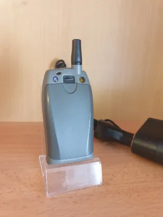 Ericsson T20e Teléfono Móvil + Auricular