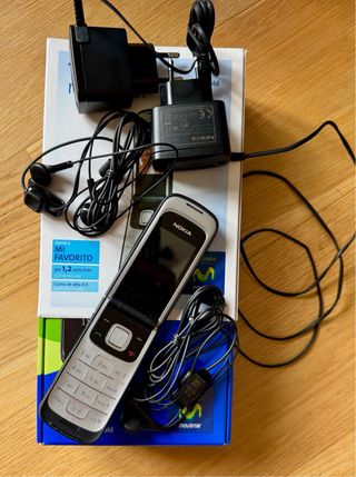 Nokia 2720 Fold - Caja y Accesorios Originales