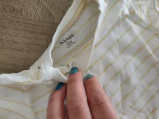 Completo bimbo Kiabi salopette e maglietta