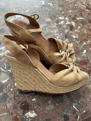 Sandalias Cuña Beige