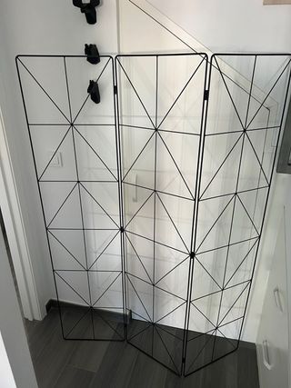 Biombo separador metálico negro