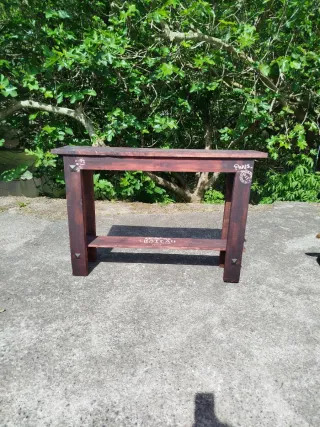 Mueble de madera para entrada