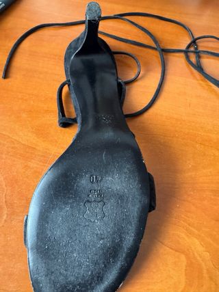 Sandalias Ecoral Tacón Negro con Brillantes